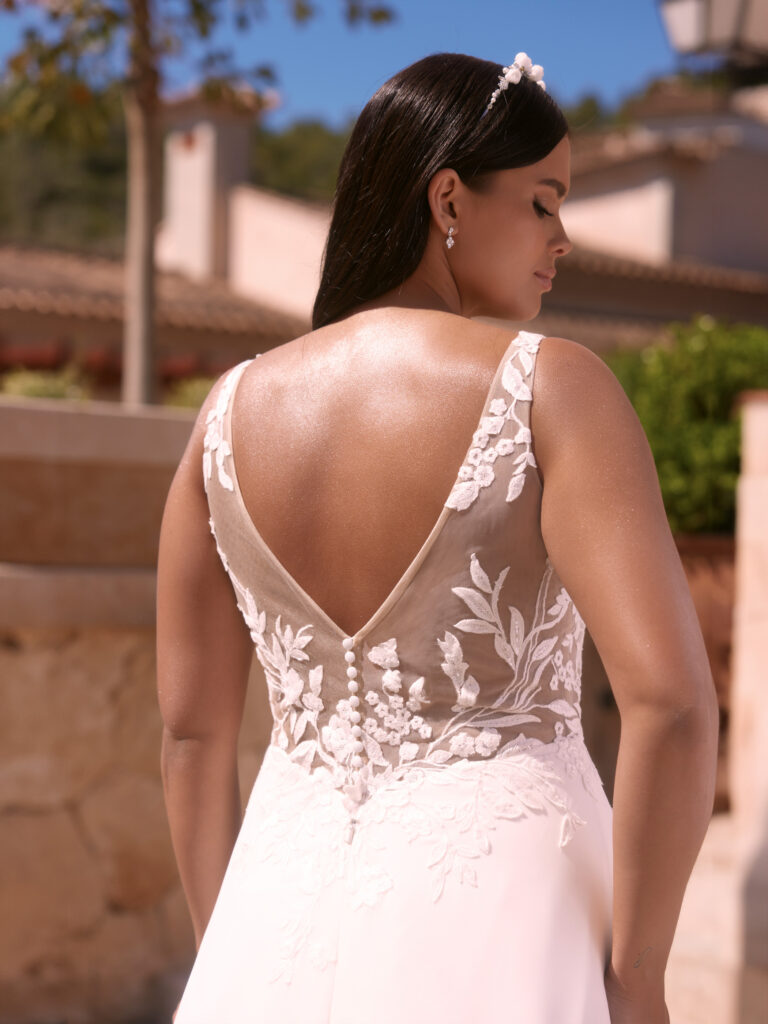 Trouwjurk Bianco Evento Plus Size Ione bij Bruidsmode Outlet