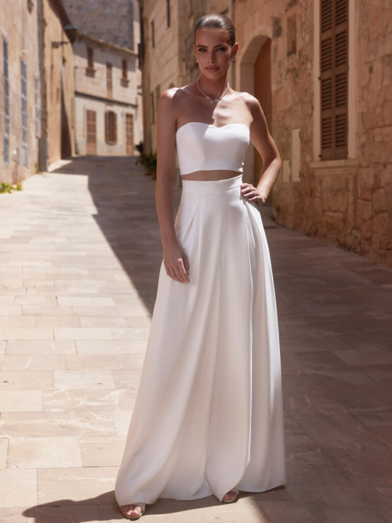 Trouwjurk Bianco Evento E Ezra bij Bruidsmode Outlet