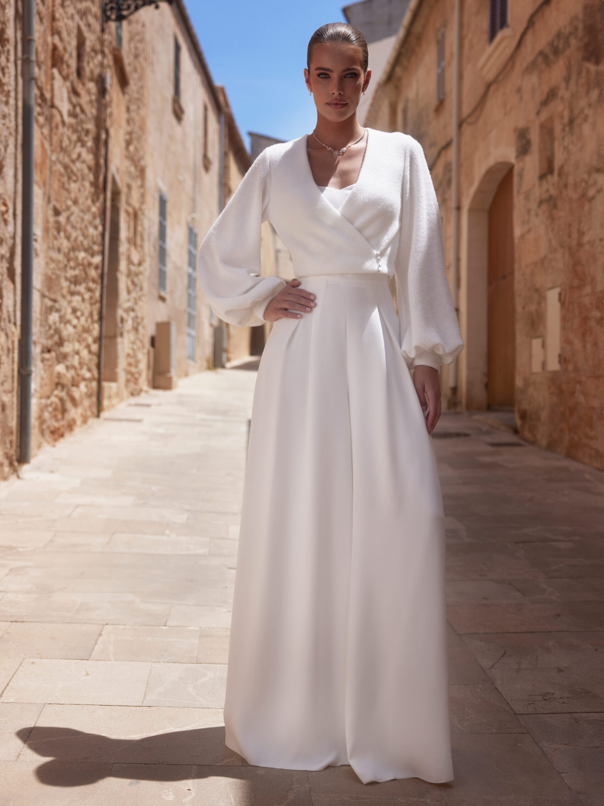 Trouwjurk Bianco Evento E E Ezra bij Bruidsmode Outlet