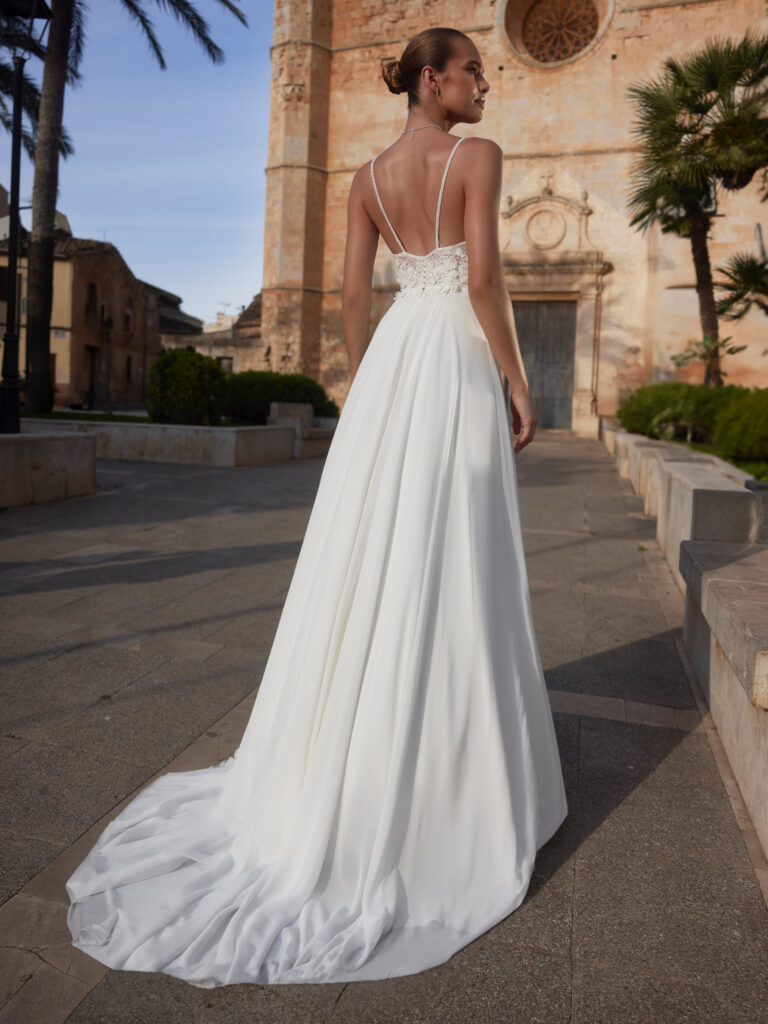 Trouwjurk Bianco Evento Amalia bij Bruidsmode Outlet