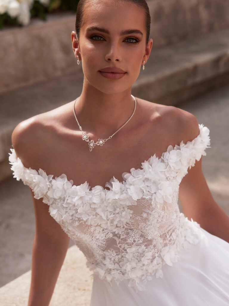 Trouwjurk Bianco Evento Milagros bij Bruidsmode Outlet