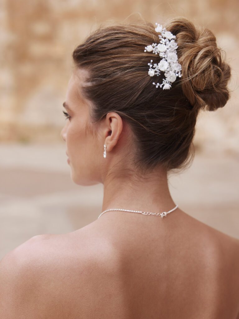 Trouwjurk bianco evento headpiece J bij Bruidsmode Outlet
